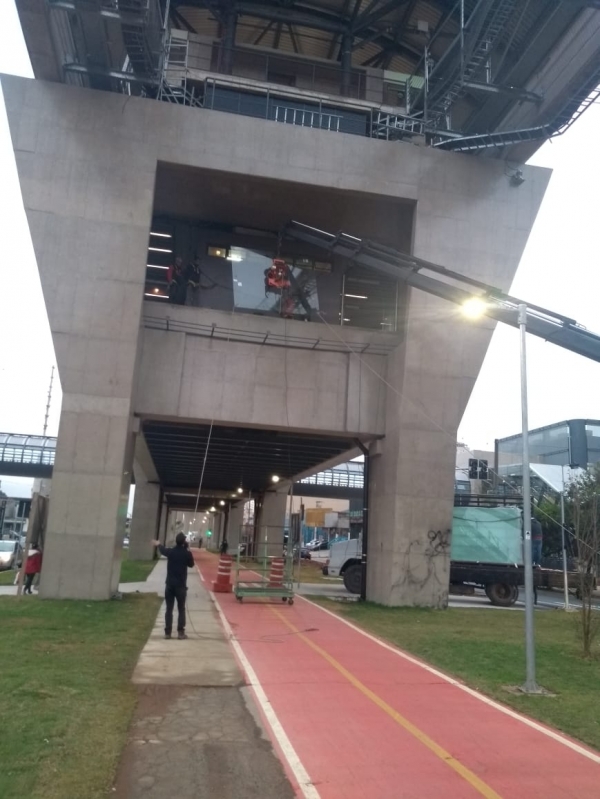 Aluguel de Guindaste para Elevação de Cargas Taboão da Serra - Aluguel de Guindaste para Elevação de Cargas