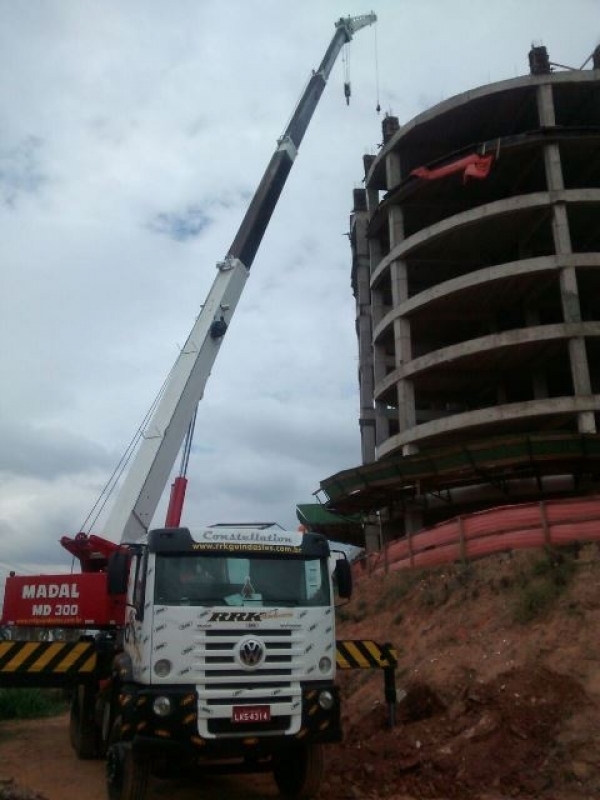 Locação de Guindaste de Obra Barato Morumbi - Locação de Guindastes para Montagem de Galpão