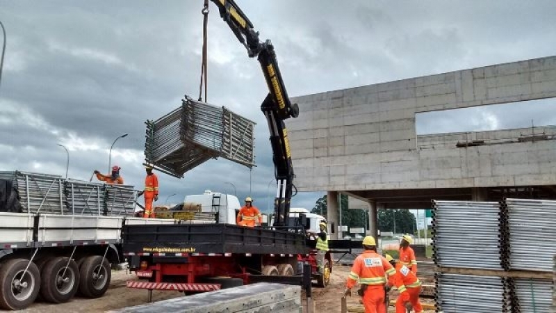 Valor de Locação de Guindaste de Container Cotia - Locação de Guindastes para Montagem de Galpão